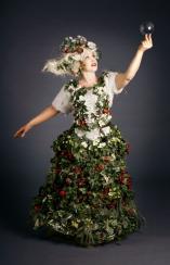 Sorcha's Enchanted Winter - Contact juggler to enhance any Christmas or Winter festival Walkabout entertainer