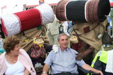 Flying Buttresses - Elderly Puppetry Couple of Miniature Proportions - Walkabout Entertainers