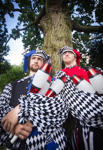 Acro Jugglers Free-running, acrobatics, tricking juggling entertainers jesters