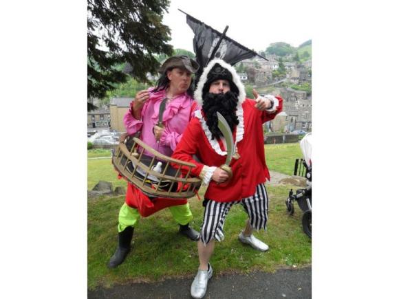 Bread's Boats - Walkabout Sea Characters - Walkabout Entertainers
