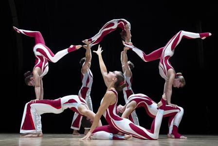 Acrobatic Troupe - Circus cabaret acrobatic entertainers