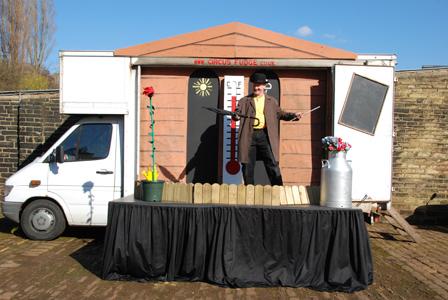 Fudge's Weather House - Circus, Music & Comedy Street Show
